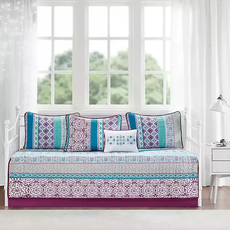 Kirklands Home Adley Reversible Daybed 6-pc. Quilt Cover Set Hot