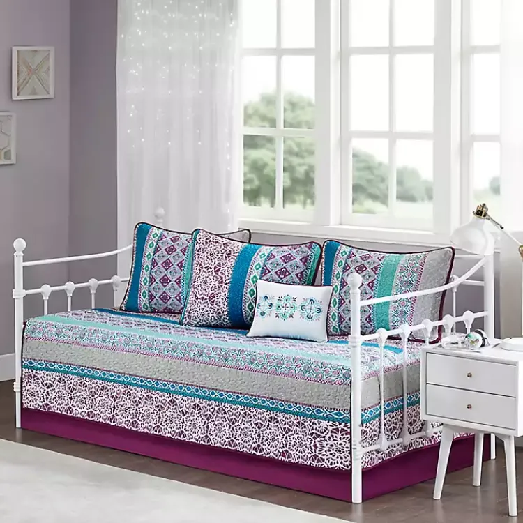 Kirklands Home Adley Reversible Daybed 6-pc. Quilt Cover Set Hot