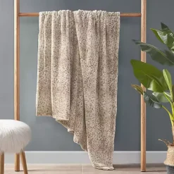 Blankets & Throws><noscript><img data-lazyloaded=