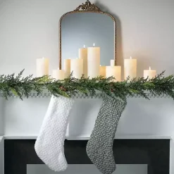 Christmas Arrangements & Garland><noscript><img width=