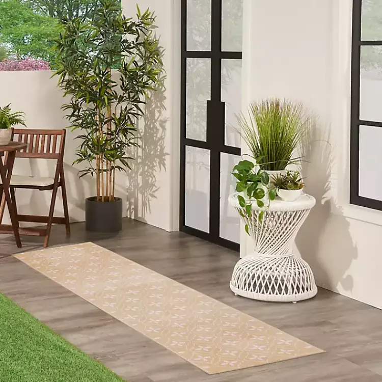 Kirklands Home Beige & Ivory Quatrefoil Indoor/Outdoor Runner Clearance