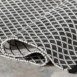 Kirklands Home Black & White Trellis Indoor/Outdoor Rug, 4x6 New