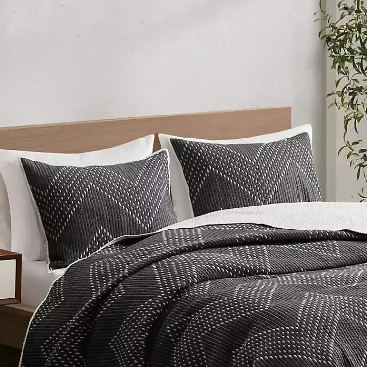 Kirklands Home Chevron Full/Queen 3-pc. Coverlet Set Black New