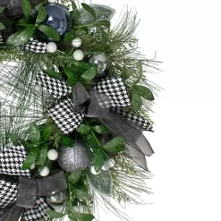 Wreaths><noscript><img width=