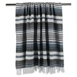 Blankets & Throws><noscript><img width=