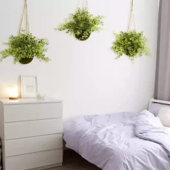 Arrangements & Greenery><noscript><img width=