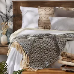Blankets & Throws><noscript><img width=