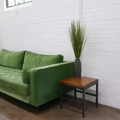 Arrangements & Greenery><noscript><img width=