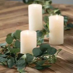 Arrangements & Greenery><noscript><img width=