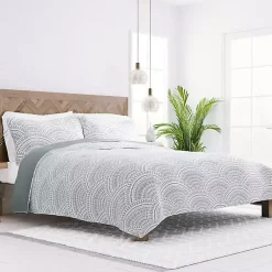 Kirklands Home Green Scalloped Reversible 2-pc. Twin Quilt Set