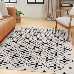 Kirklands Home Ivory & Black Quatrefoil Indoor/Outdoor Rug, 4x6 Best