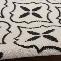 Kirklands Home Ivory & Black Quatrefoil Indoor/Outdoor Rug, 5x7 Sale