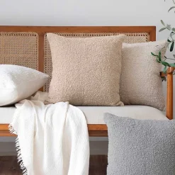 Pillows><noscript><img width=