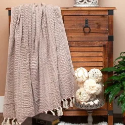 Blankets & Throws><noscript><img width=