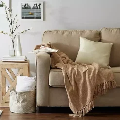 Blankets & Throws><noscript><img width=