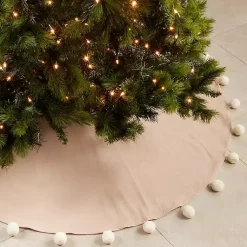 Christmas Tree Skirts & Collars><noscript><img width=