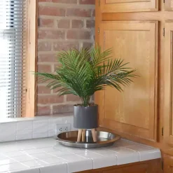 Arrangements & Greenery><noscript><img width=