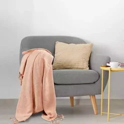 Blankets & Throws><noscript><img width=