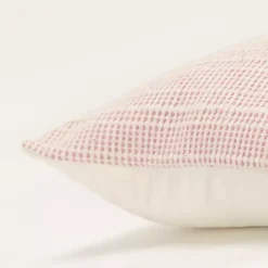 Pillows><noscript><img width=
