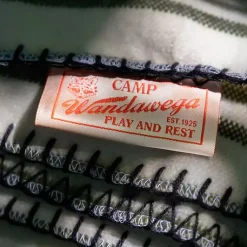 Blankets & Throws><noscript><img width=