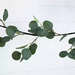 Arrangements & Greenery><noscript><img width=