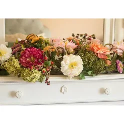 Arrangements & Greenery><noscript><img width=