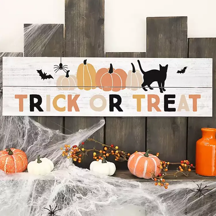 Halloween>Kirklands Home Trick or Treat Wooden Wall Plaque