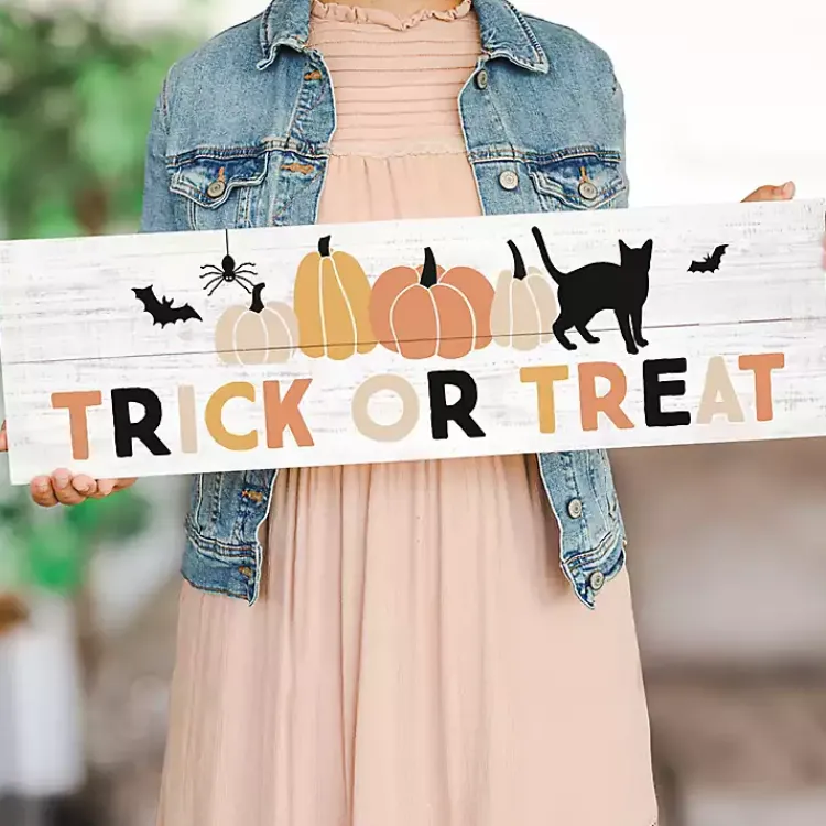 Halloween>Kirklands Home Trick or Treat Wooden Wall Plaque