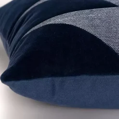 Pillows><noscript><img width=