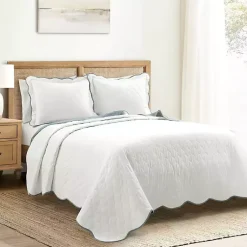 Kirklands Home White and Blue Scallop 3-pc. Full/Queen Quilt Set New