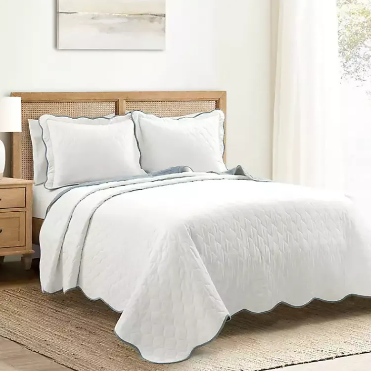 Kirklands Home White and Blue Scallop 3-pc. Full/Queen Quilt Set New