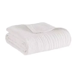 Blankets & Throws>Kirklands Home Oversized Quilted Scalloped Edge Throw White