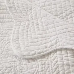 Blankets & Throws><noscript><img width=
