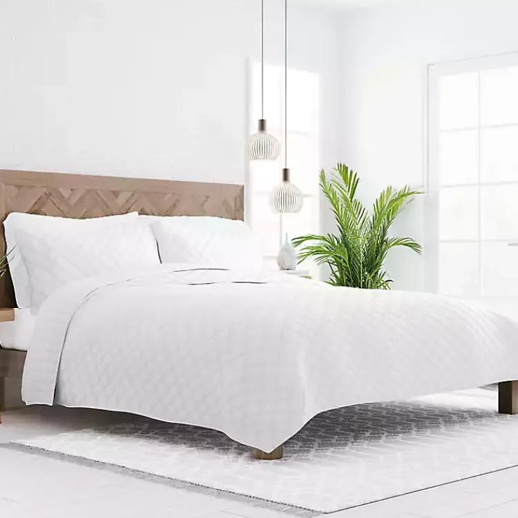 Kirklands Home Stitched Diamond 2-pc. Twin Quilt Set White