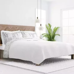 Kirklands Home White Trellis Reversible 3-pc. King Quilt Set Best