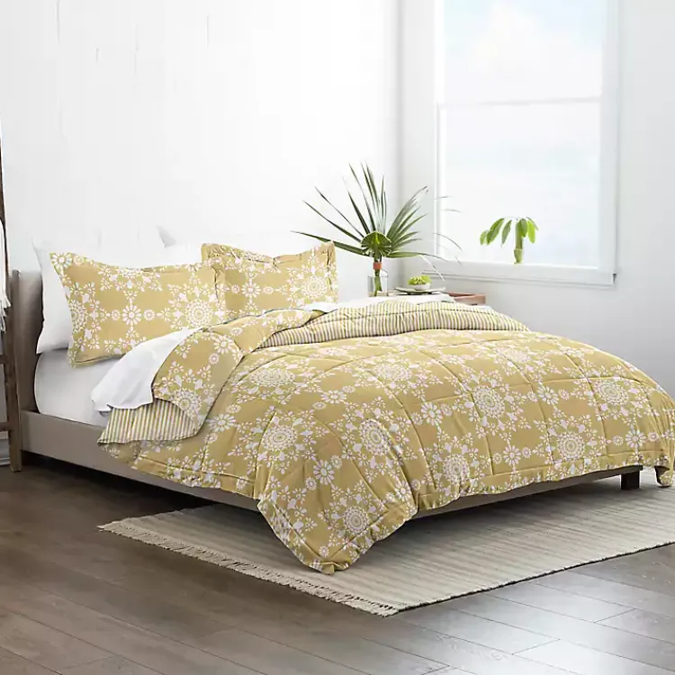 Kirklands Home Daisy Medallion Queen 3-pc. Comforter Set Yellow Discount